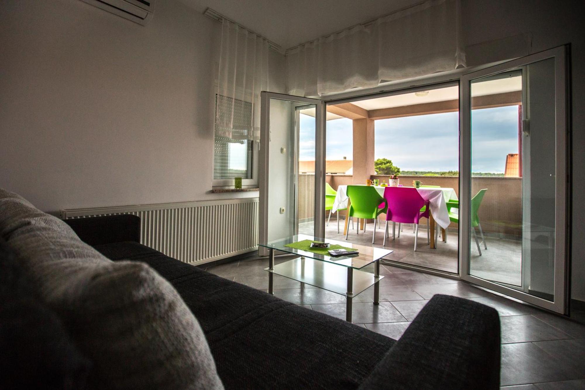 Adriatic Star Apartment Banjol Стая снимка